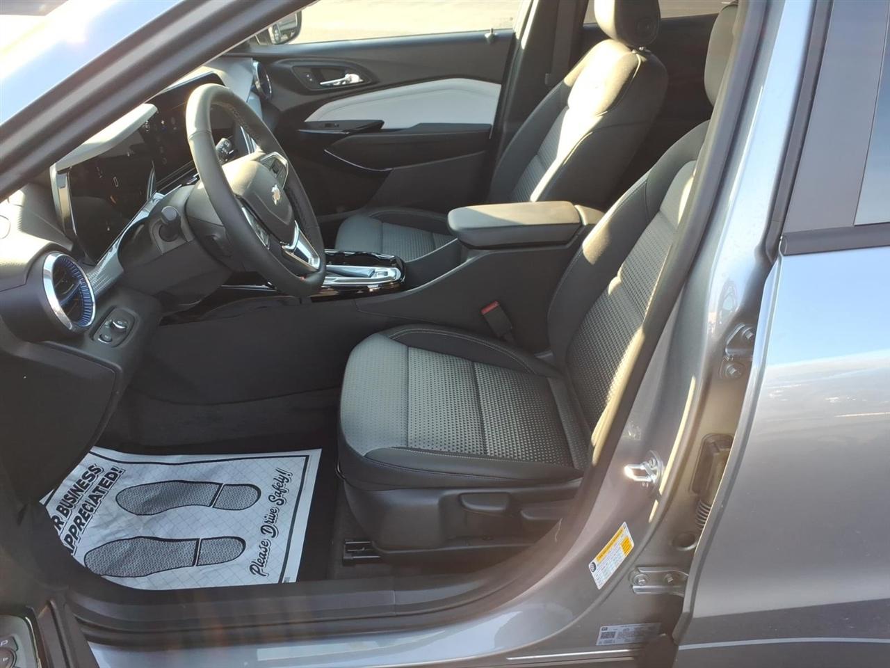 Chevrolet Trax FWD 4dr LT 2026