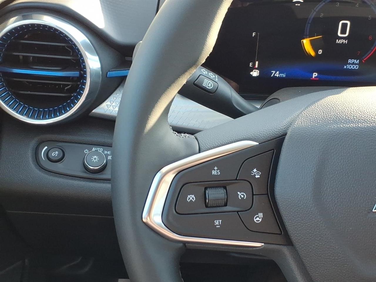 Chevrolet Trax FWD 4dr LT 2026