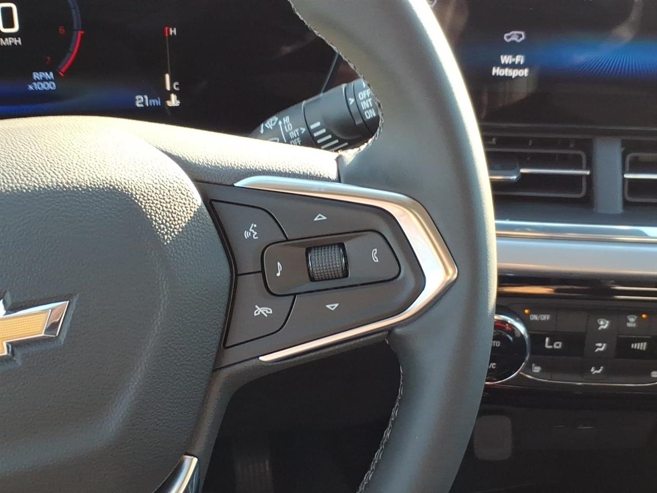 Chevrolet Trax FWD 4dr LT 2026