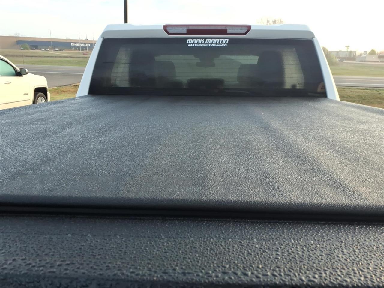 GMC Sierra 1500 2WD Crew Cab 147" SLE 2022