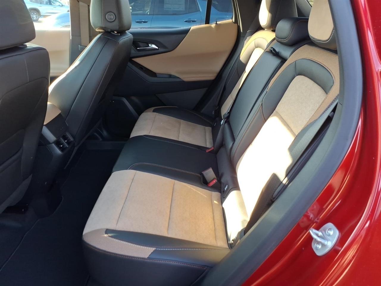 Chevrolet Equinox FWD 4dr ACTIV w/XDB 2026