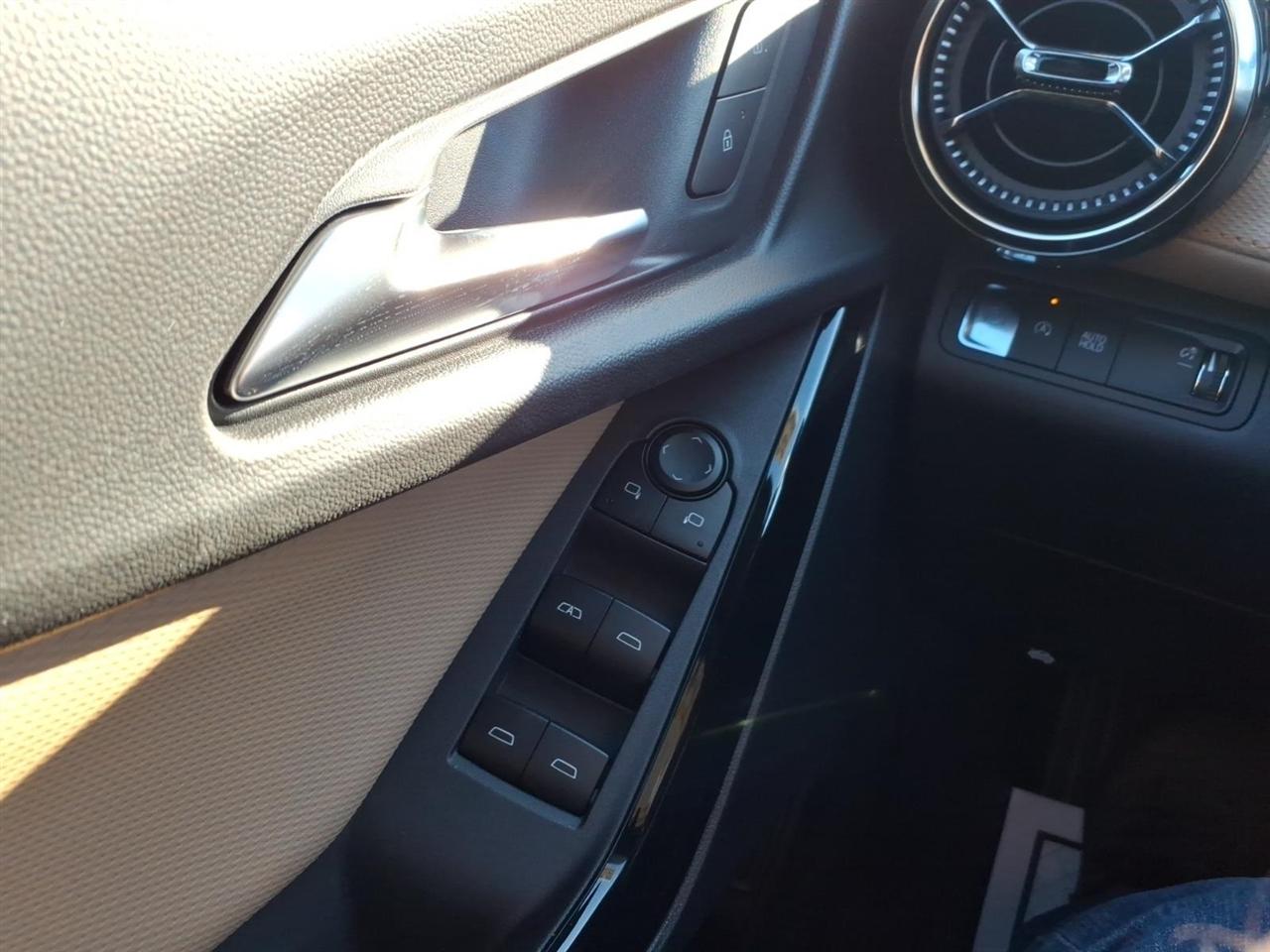 Chevrolet Equinox FWD 4dr ACTIV w/XDB 2026