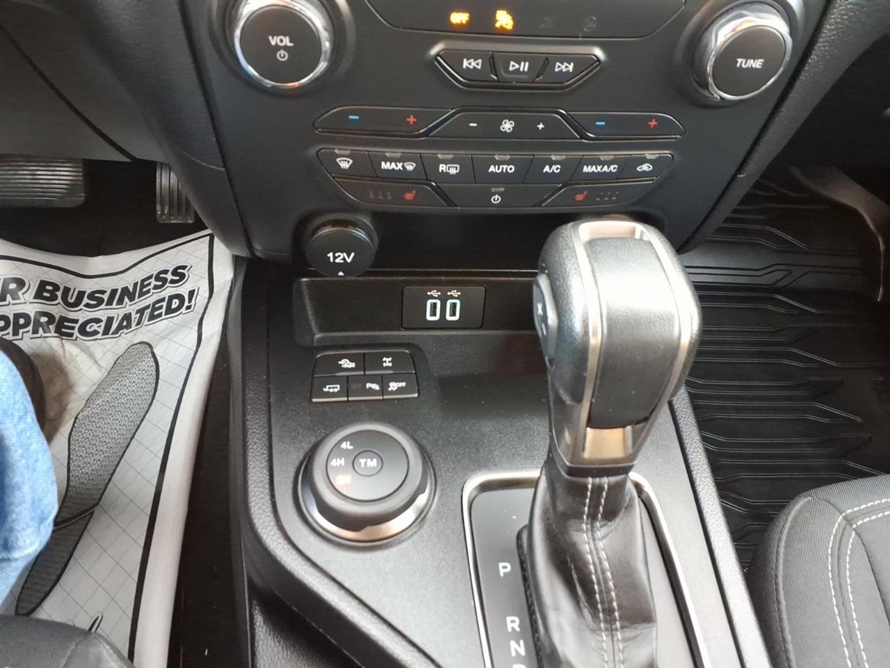 Ford Ranger LARIAT 4WD SuperCrew 5' Box 2023