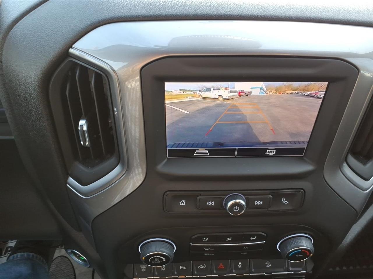 Chevrolet Silverado 2500HD 4WD Crew Cab 159" Custom 2025