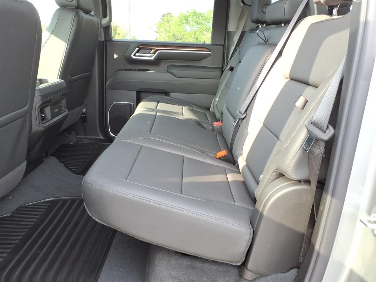 Chevrolet Silverado 2500HD 4WD Crew Cab 159" LT 2026