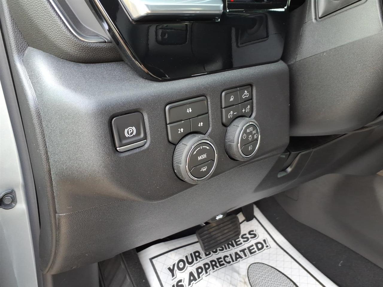 Chevrolet Silverado 2500HD 4WD Crew Cab 159" LT 2026
