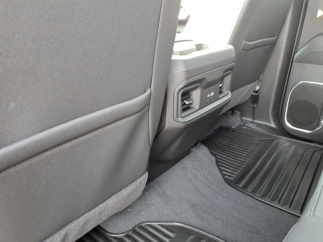 Chevrolet Silverado 2500HD 4WD Crew Cab 159" LT 2026