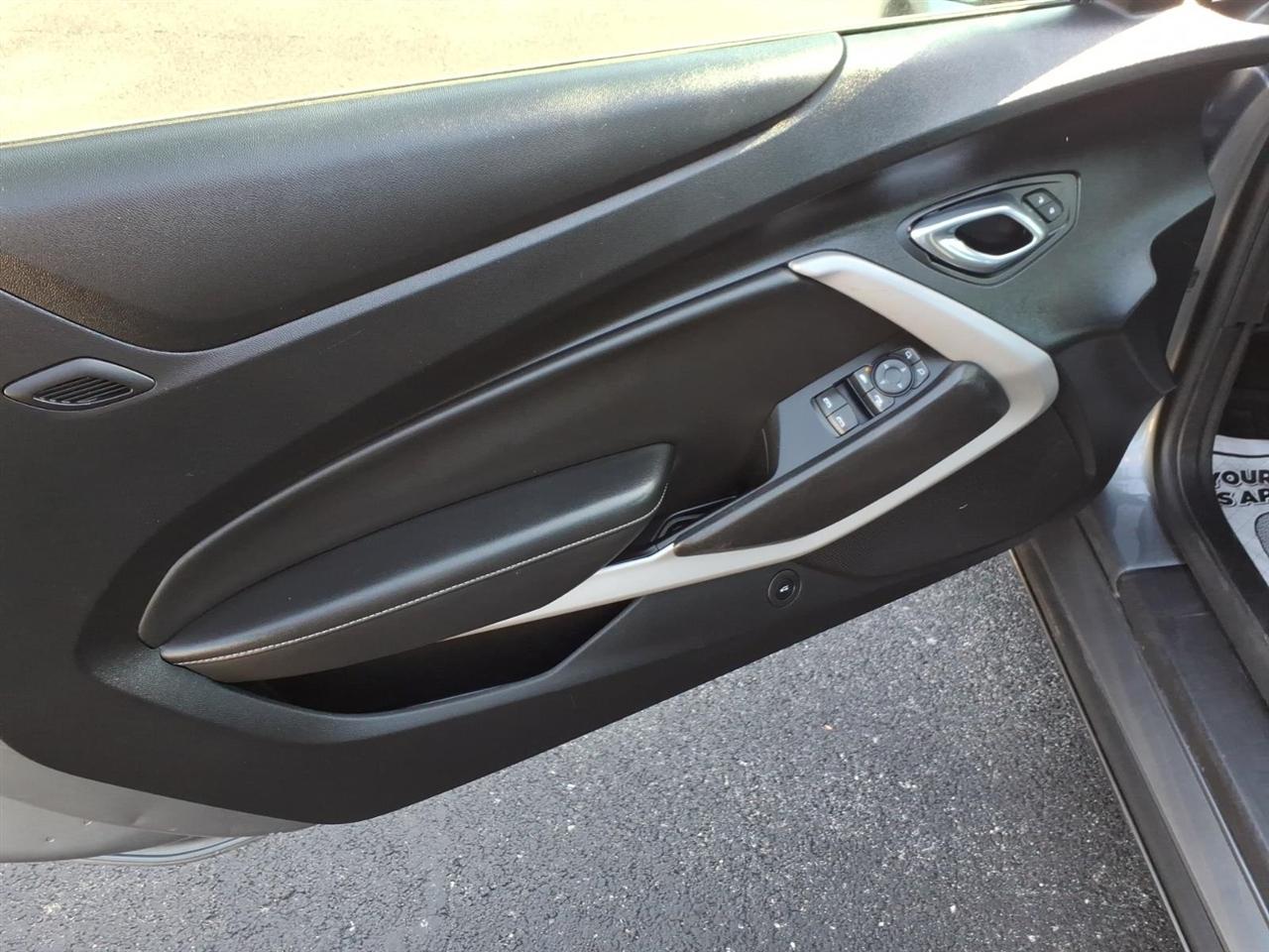 Chevrolet Camaro 2dr Conv 1LT 2020