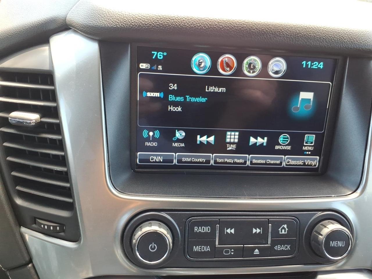Chevrolet Suburban 2WD 4dr LT 2020