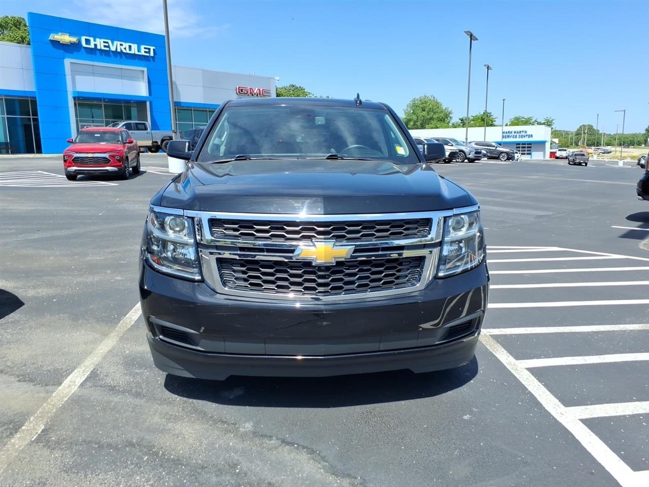 Chevrolet Suburban 2WD 4dr LT 2020