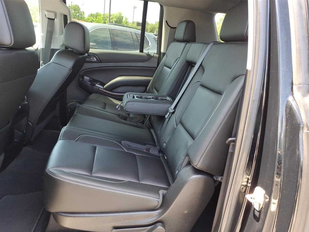 Chevrolet Suburban 2WD 4dr LT 2020