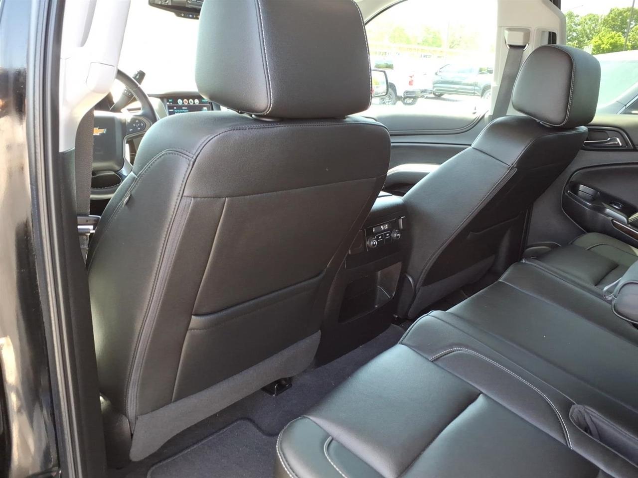 Chevrolet Suburban 2WD 4dr LT 2020