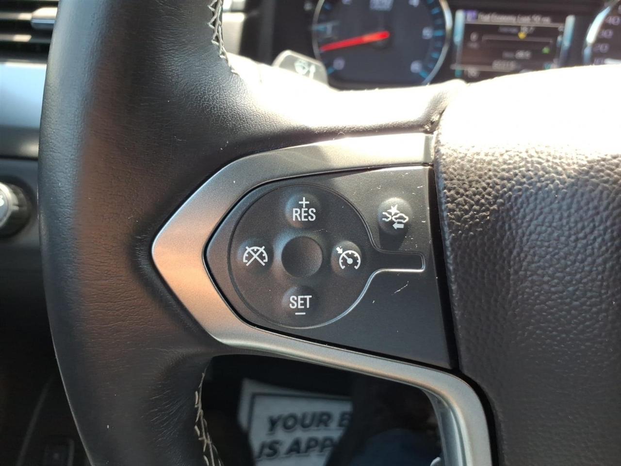 Chevrolet Suburban 2WD 4dr LT 2020