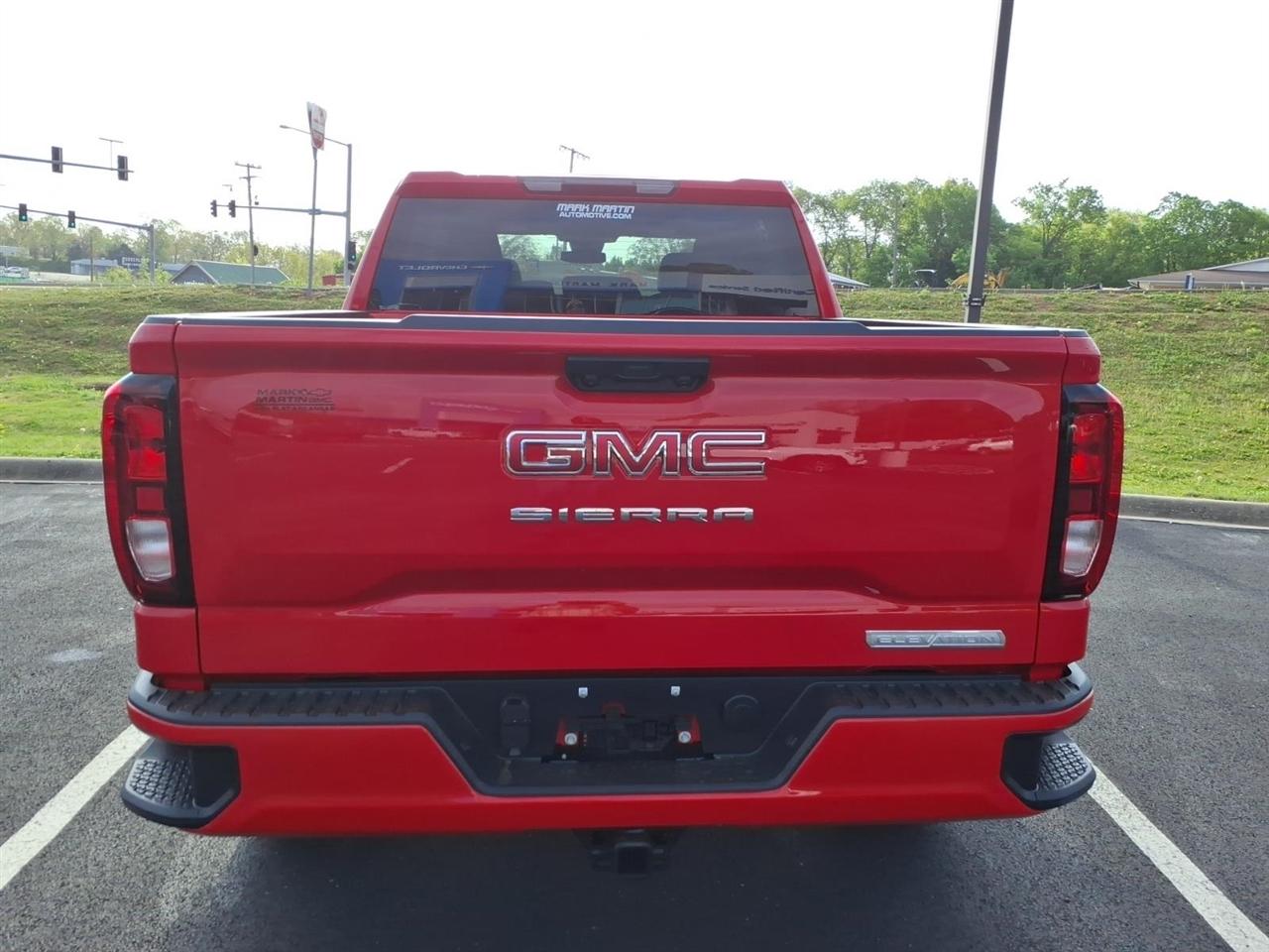 GMC Sierra 1500 4WD Crew Cab 147" Elevation w/3VL 2026