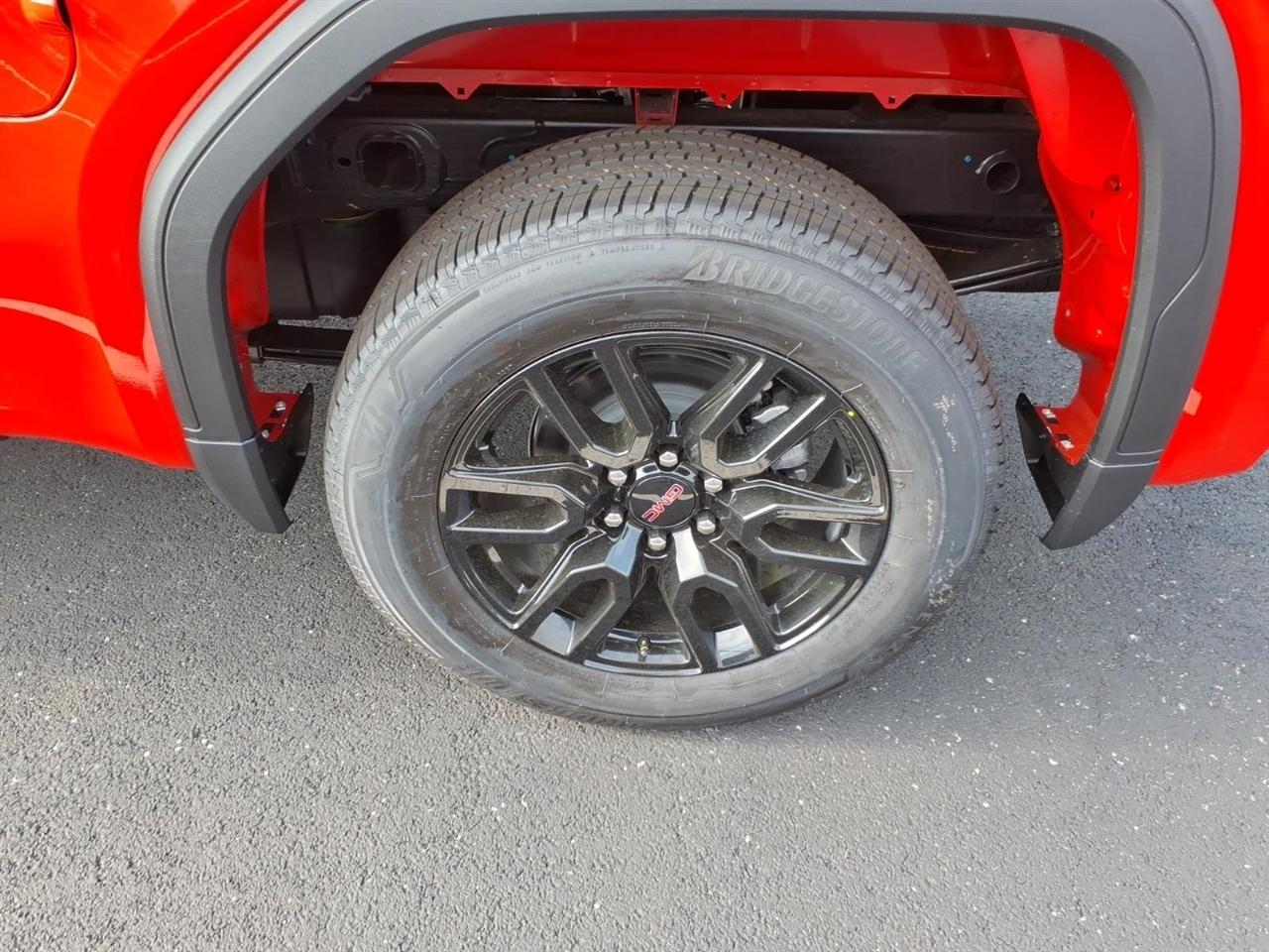 GMC Sierra 1500 4WD Crew Cab 147" Elevation w/3VL 2026