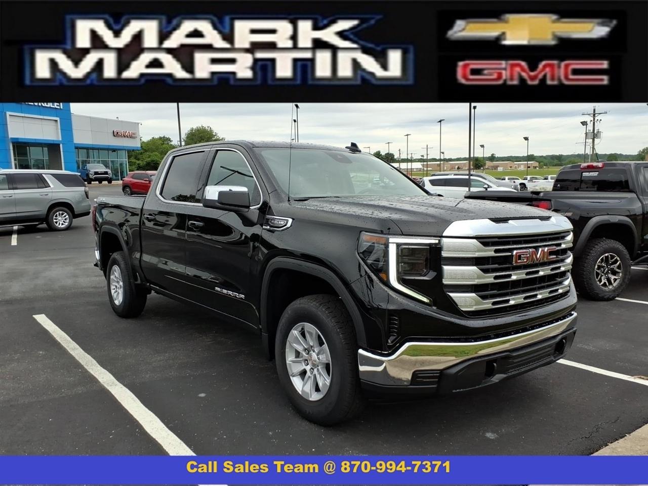 GMC Sierra 1500 4WD Crew Cab 147" SLE 2026