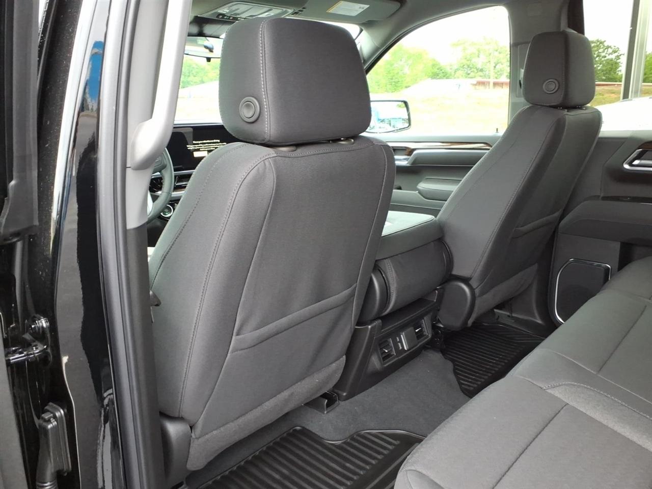 GMC Sierra 1500 4WD Crew Cab 147" SLE 2026