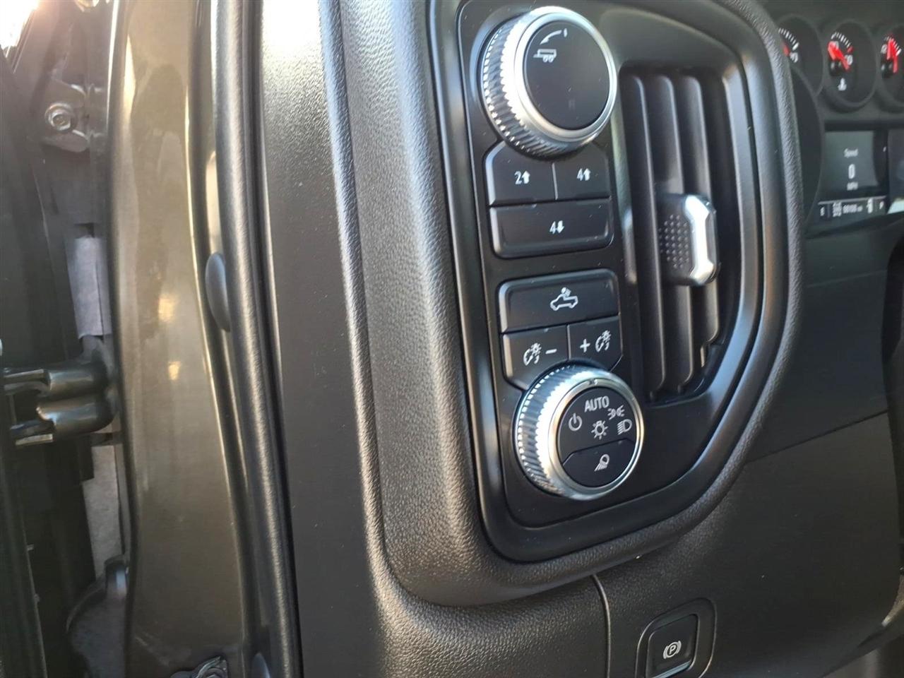 GMC Sierra 2500HD 4WD Crew Cab 159" Pro 2022