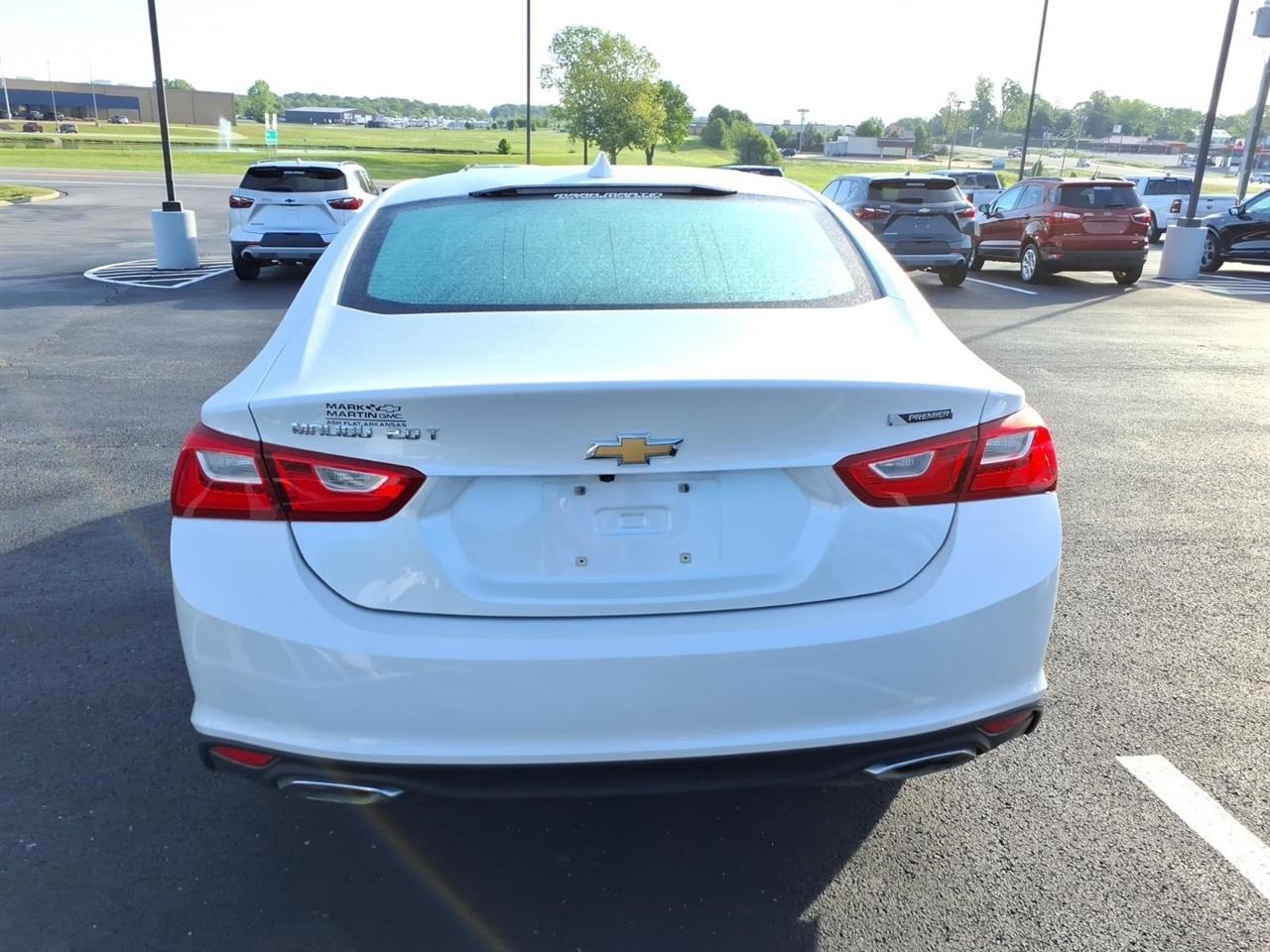Chevrolet Malibu 4dr Sdn Premier w/2LZ 2017