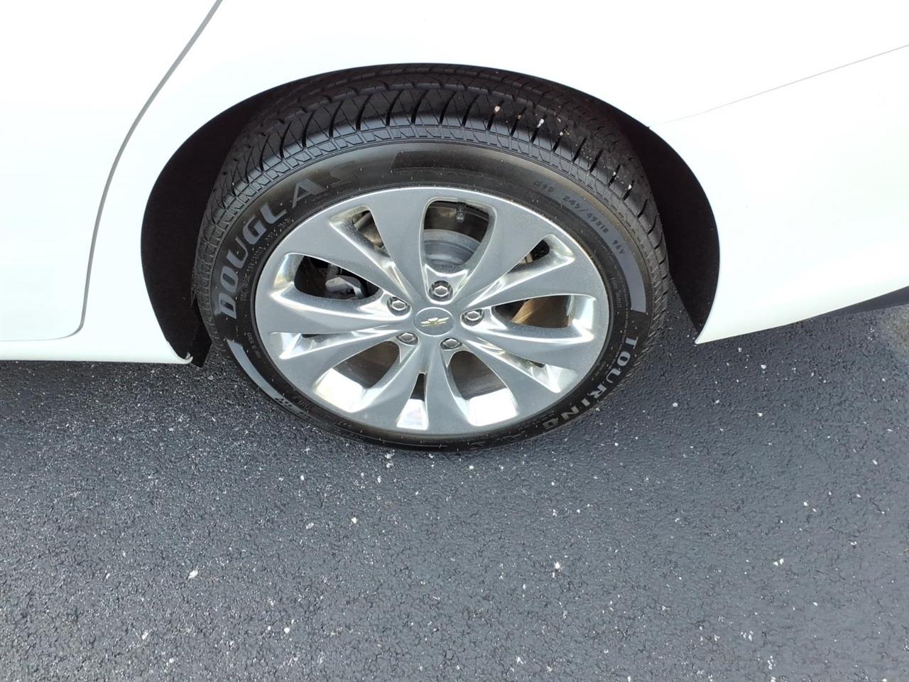 Chevrolet Malibu 4dr Sdn Premier w/2LZ 2017
