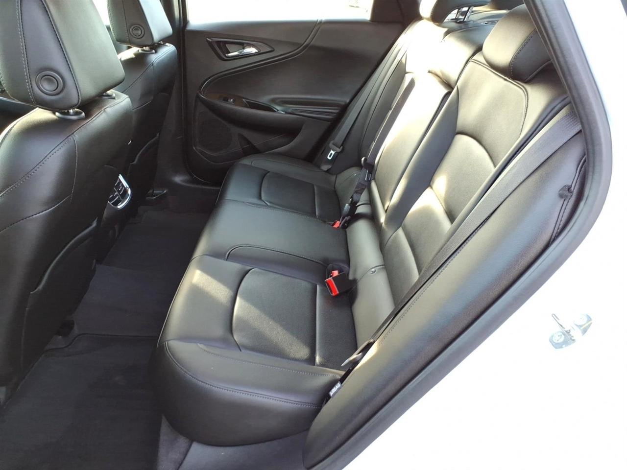 Chevrolet Malibu 4dr Sdn Premier w/2LZ 2017