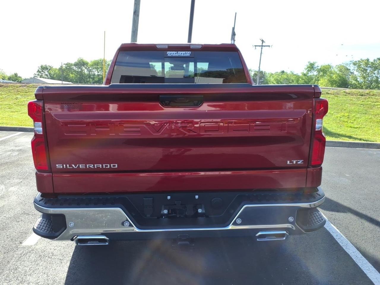 Chevrolet Silverado 1500 4WD Crew Cab 147" LTZ 2026