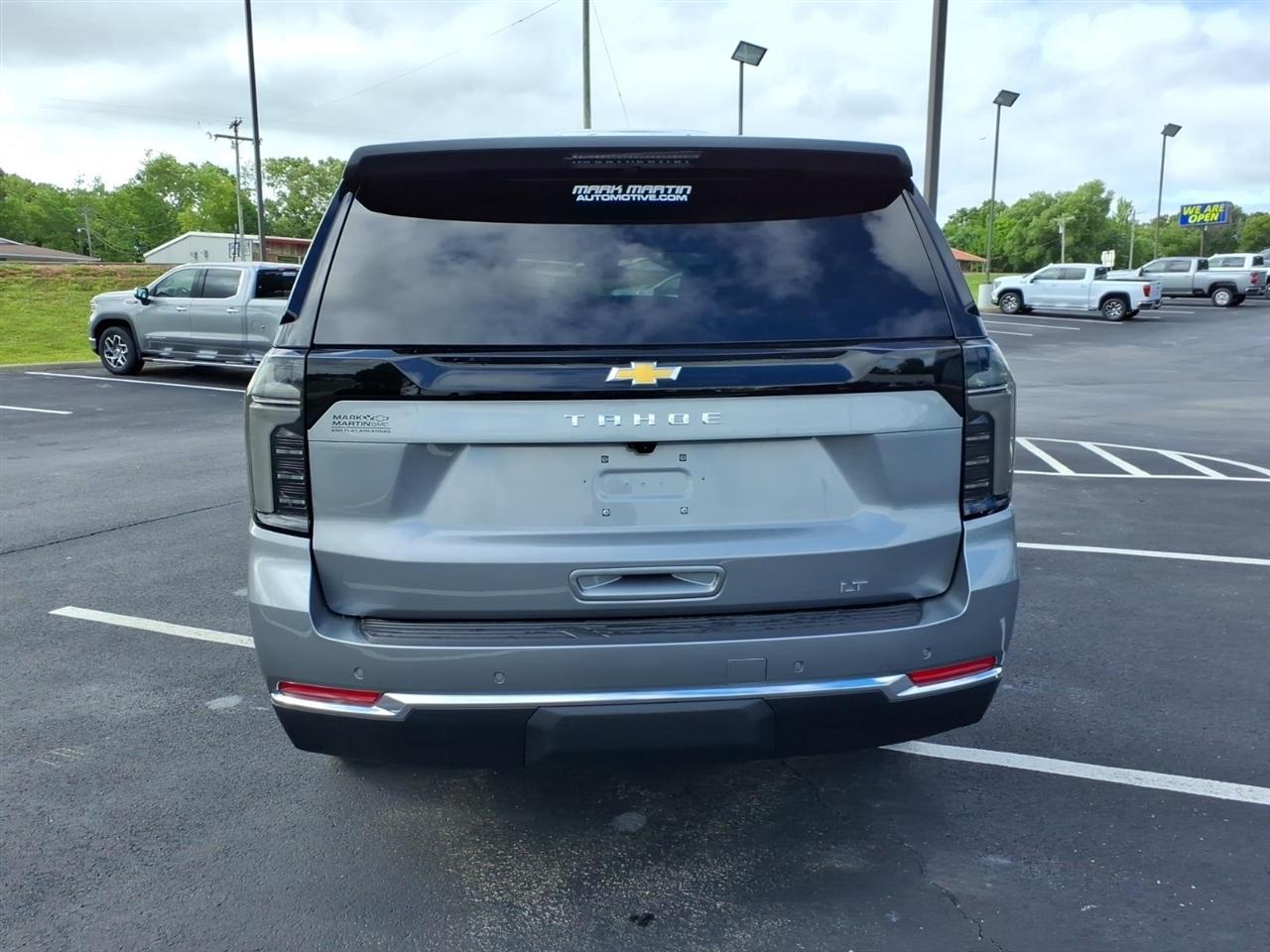 Chevrolet Tahoe 4WD 4dr LT 2026