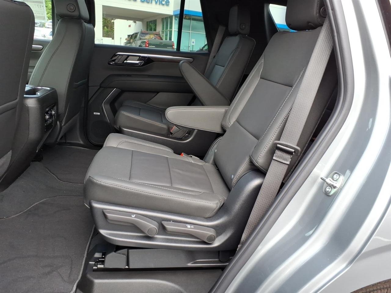 Chevrolet Tahoe 4WD 4dr LT 2026