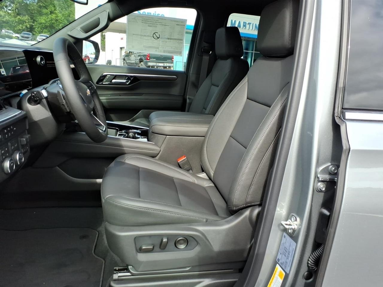 Chevrolet Tahoe 4WD 4dr LT 2026