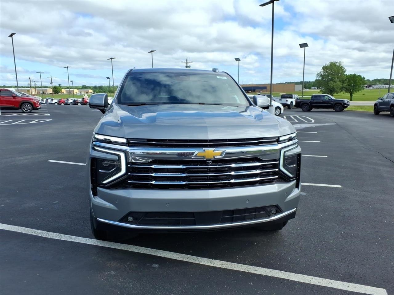 Chevrolet Tahoe 4WD 4dr LT 2026