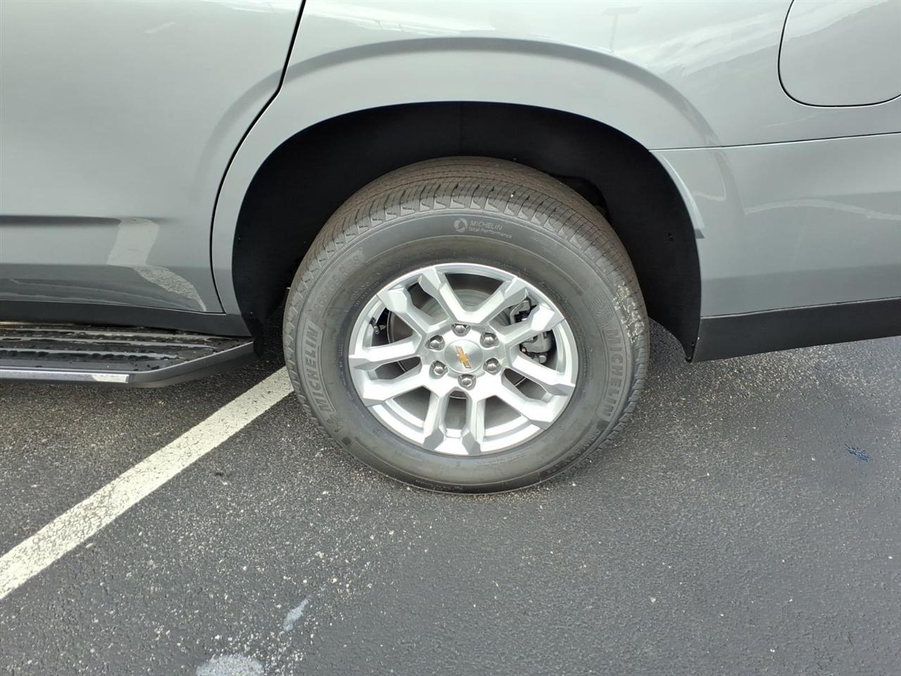 Chevrolet Tahoe 4WD 4dr LT 2026
