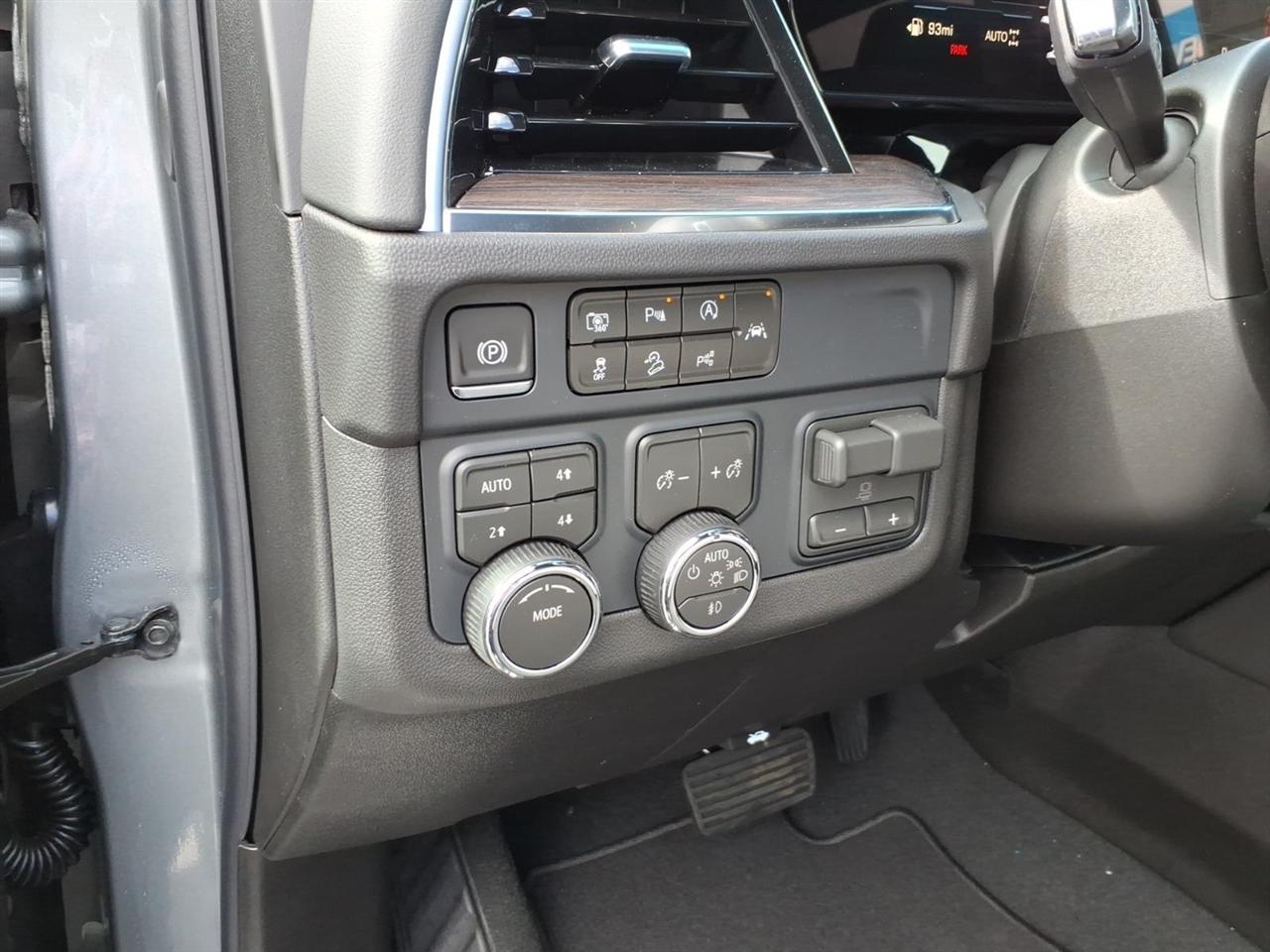 Chevrolet Tahoe 4WD 4dr LT 2026