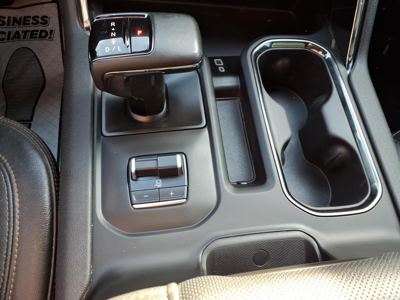 GMC Sierra 1500 4WD Crew Cab 147" AT4 2024