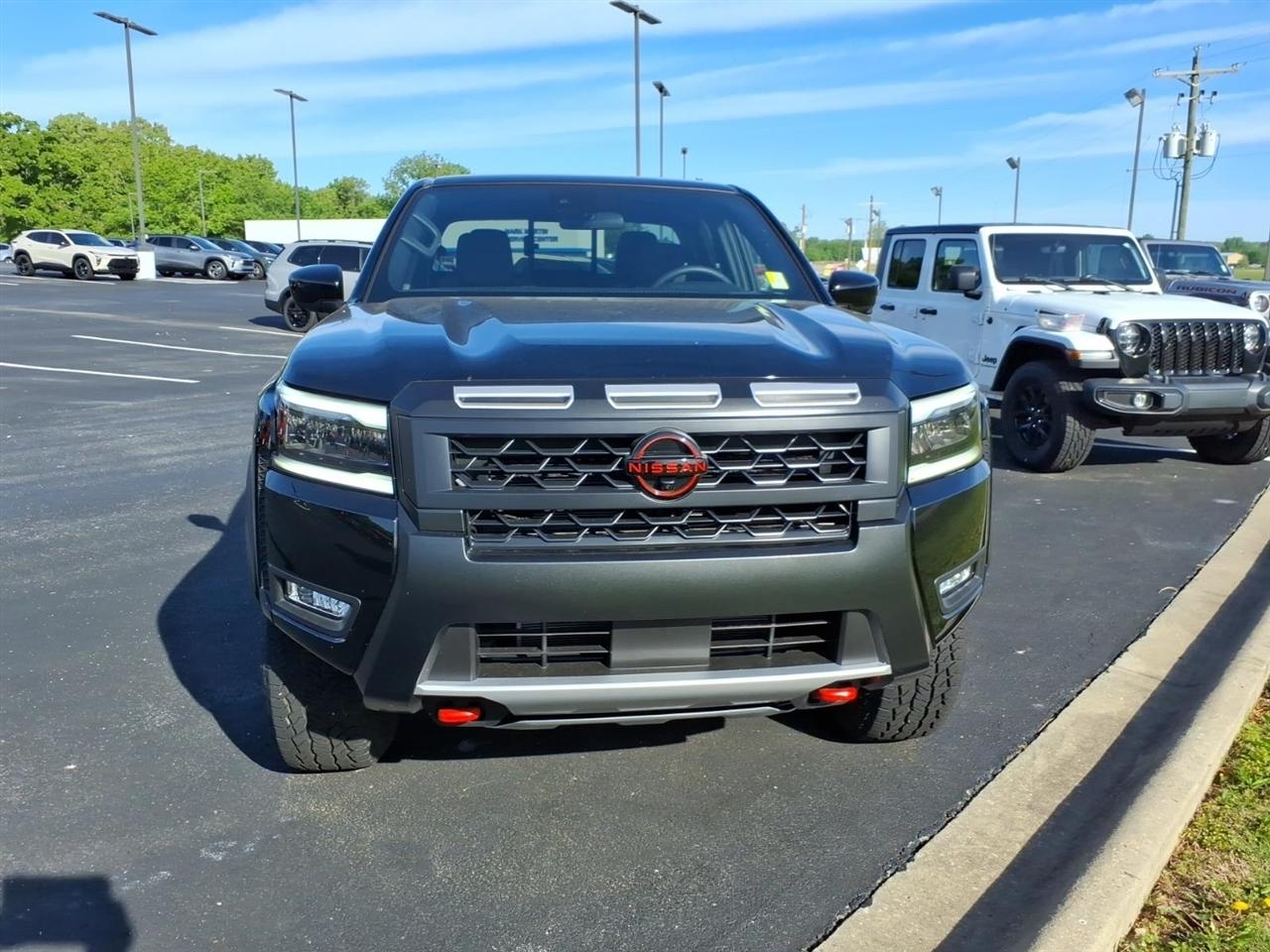 Nissan Frontier Crew Cab 4x4 PRO-4X 2026
