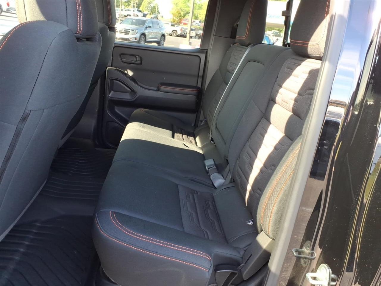 Nissan Frontier Crew Cab 4x4 PRO-4X 2026