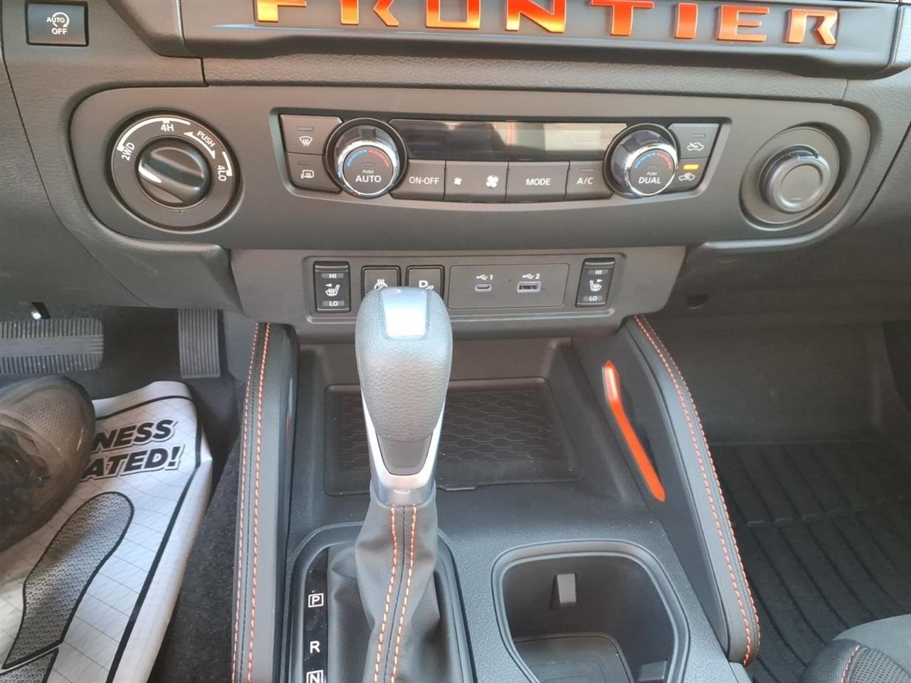 Nissan Frontier Crew Cab 4x4 PRO-4X 2026
