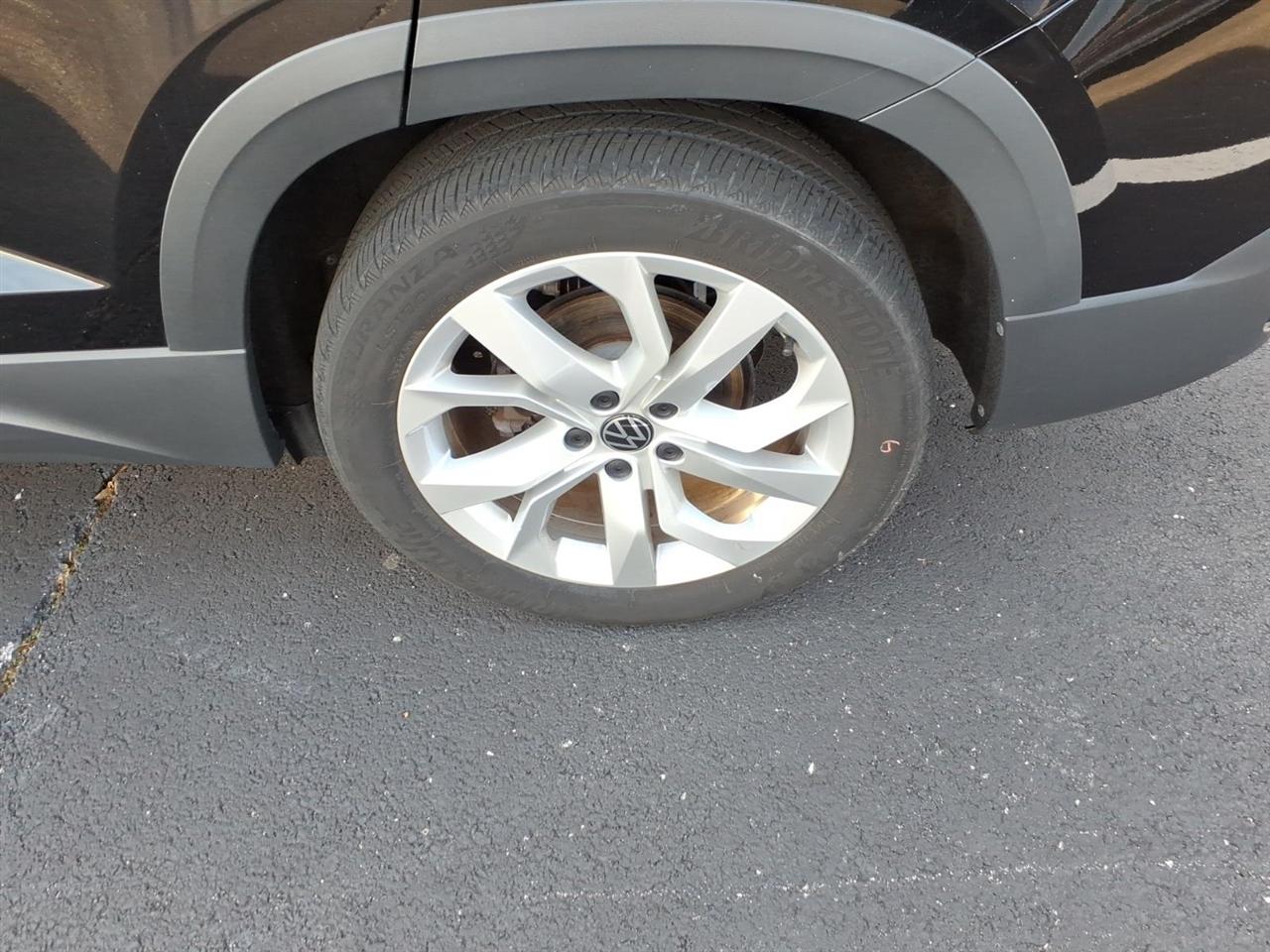 Volkswagen Taos S 4MOTION *Ltd Avail* 2023