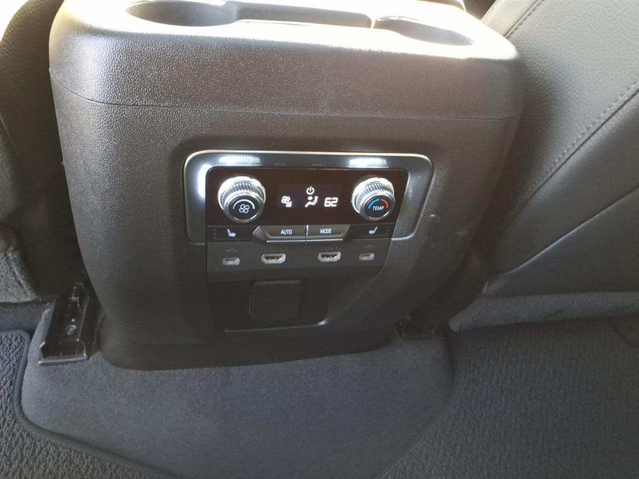 GMC Yukon 4WD 4dr Denali 2021