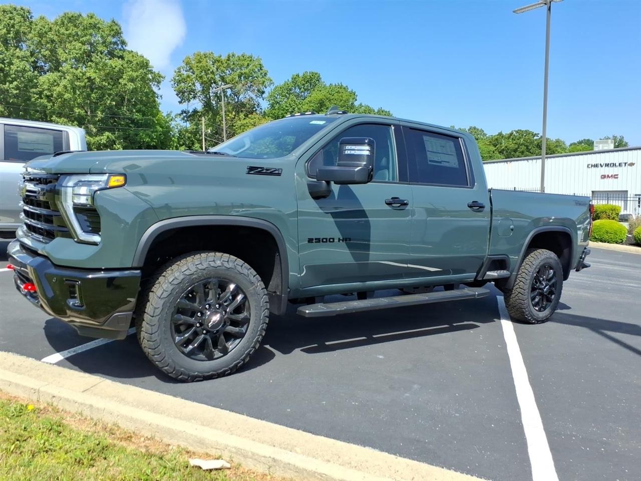 Chevrolet Silverado 2500HD 4WD Crew Cab 159" LTZ 2026