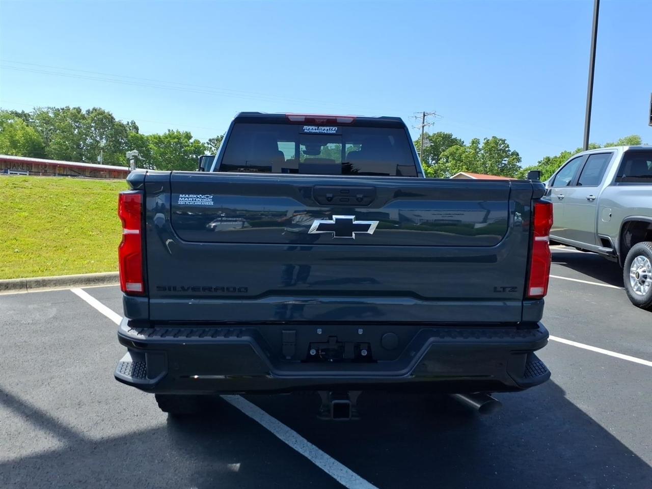 Chevrolet Silverado 2500HD 4WD Crew Cab 159" LTZ 2026