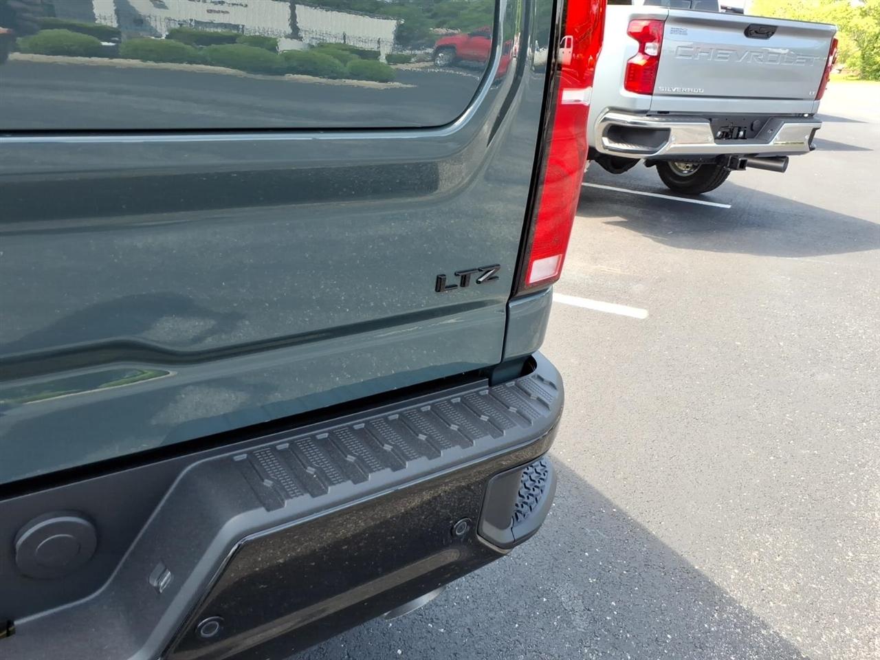 Chevrolet Silverado 2500HD 4WD Crew Cab 159" LTZ 2026