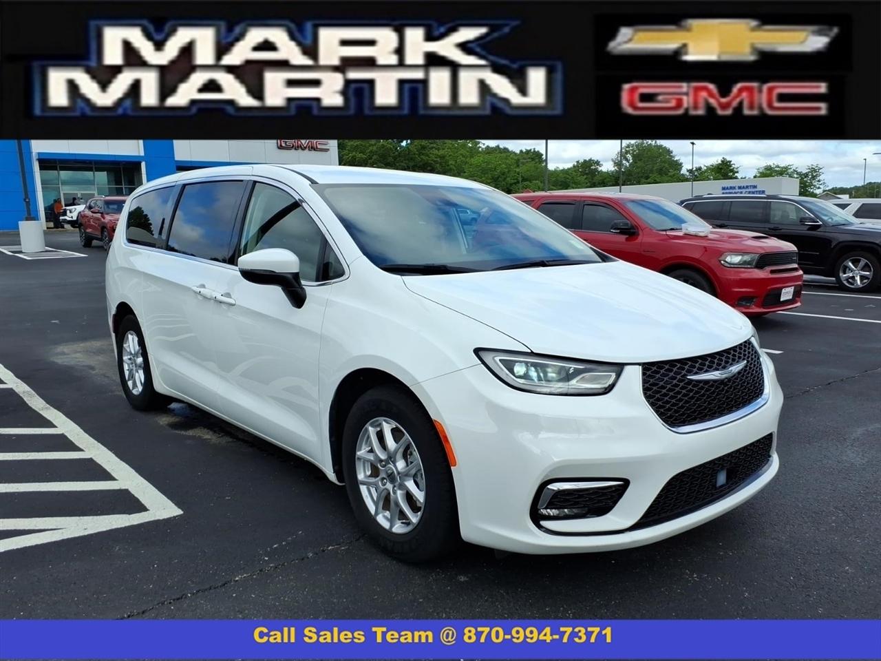 2023 Chrysler Pacifica Touring L FWD