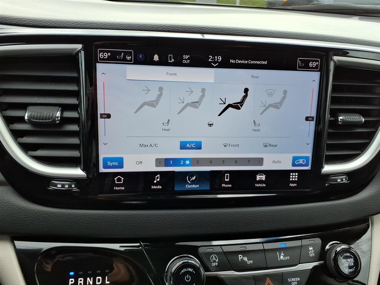Chrysler Pacifica Touring L FWD 2023