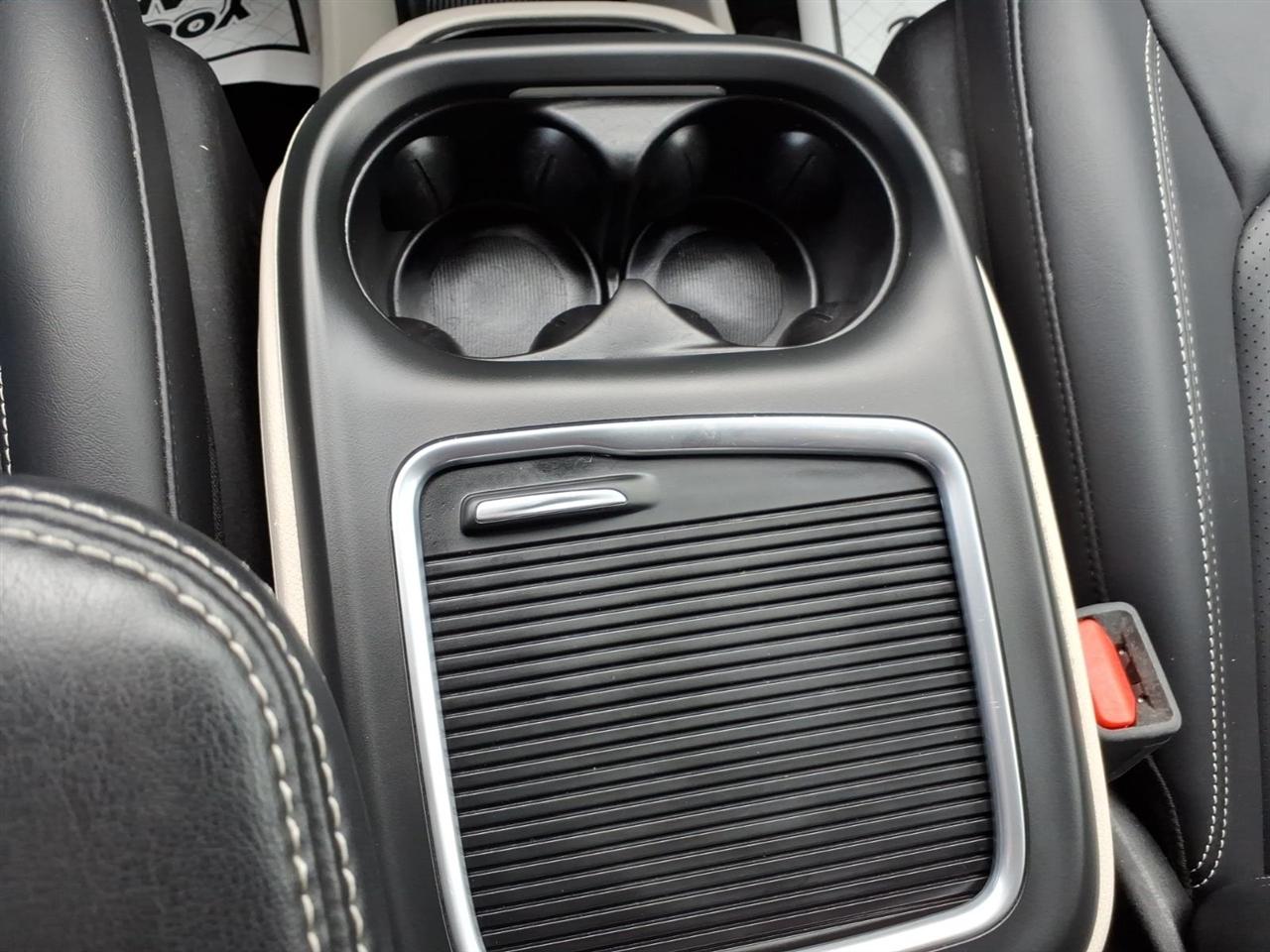 Chrysler Pacifica Touring L FWD 2023