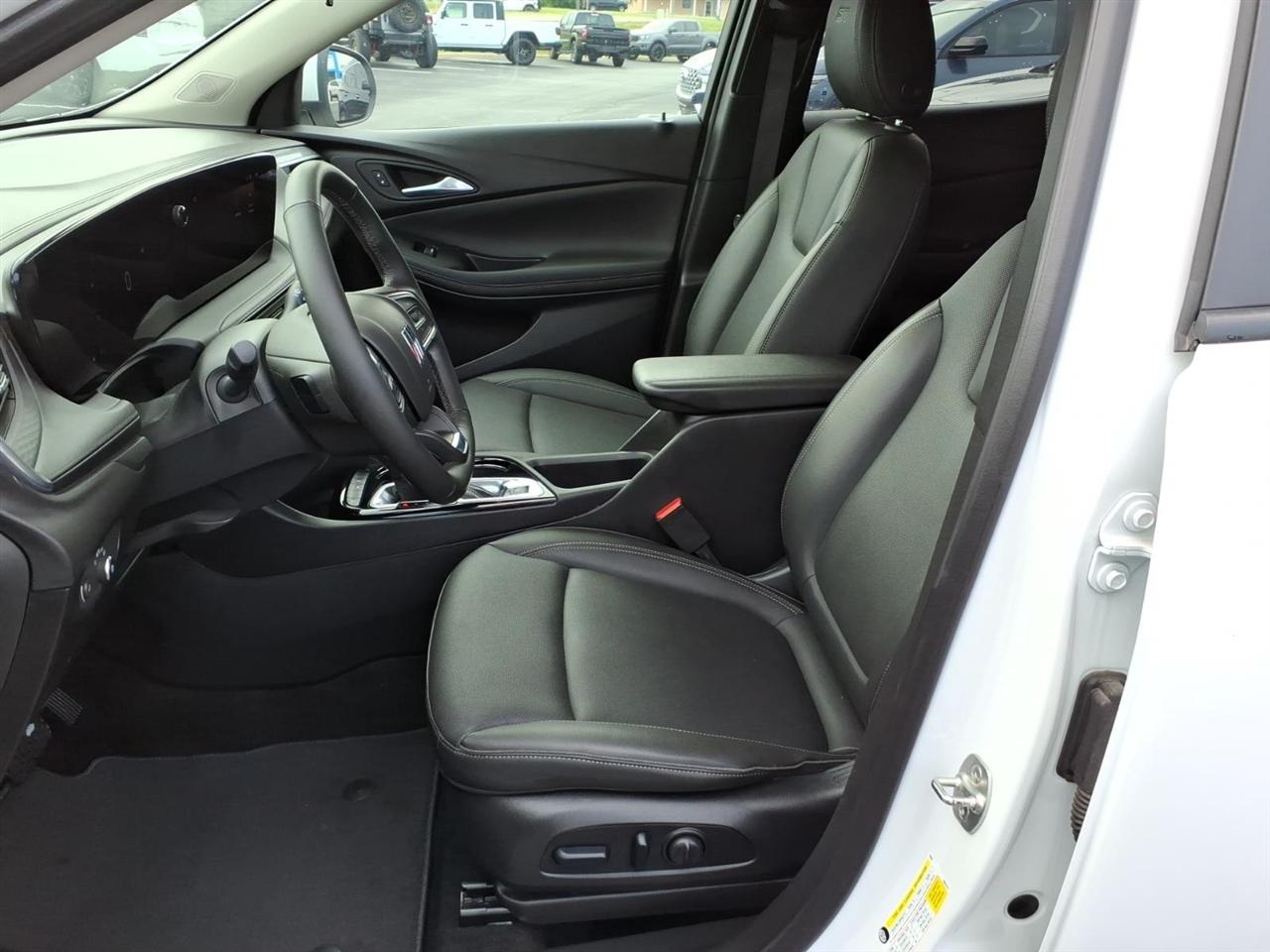 Buick Encore GX FWD 4dr Sport Touring 2024