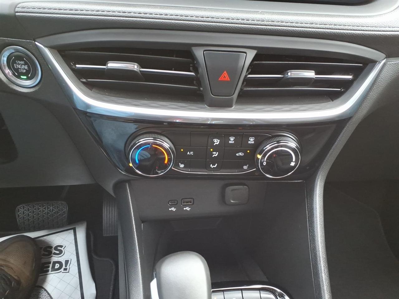 Buick Encore GX FWD 4dr Sport Touring 2024