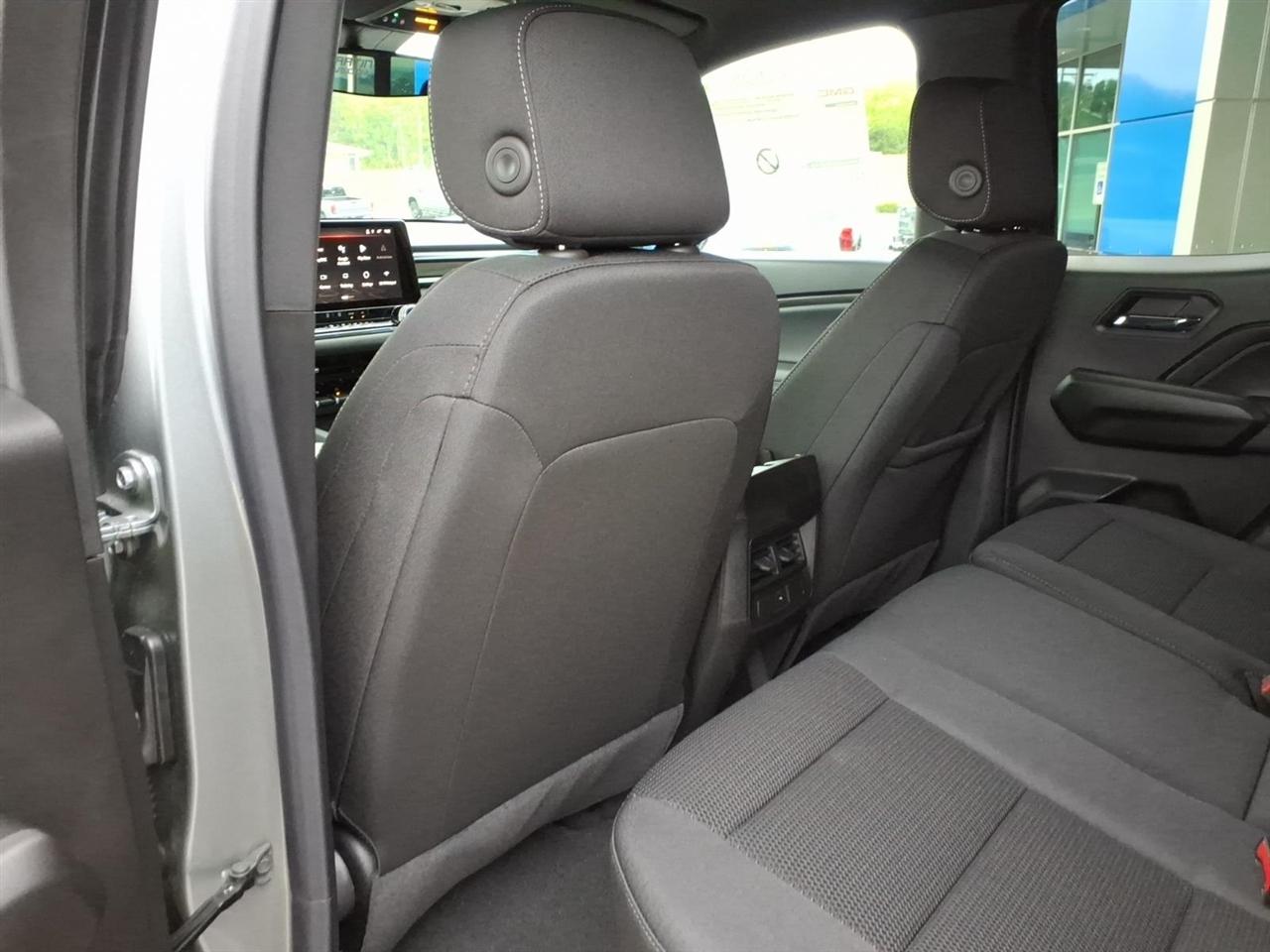 GMC Canyon 2WD Crew Cab Elevation 2026