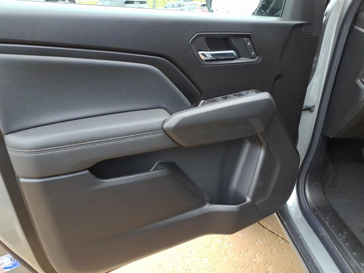 GMC Canyon 2WD Crew Cab Elevation 2026
