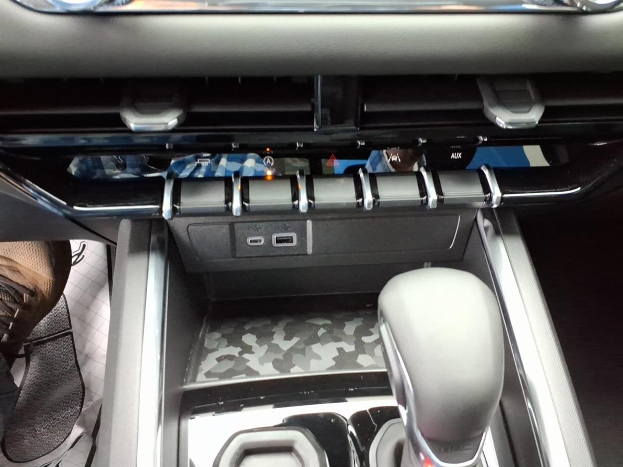 GMC Canyon 2WD Crew Cab Elevation 2026