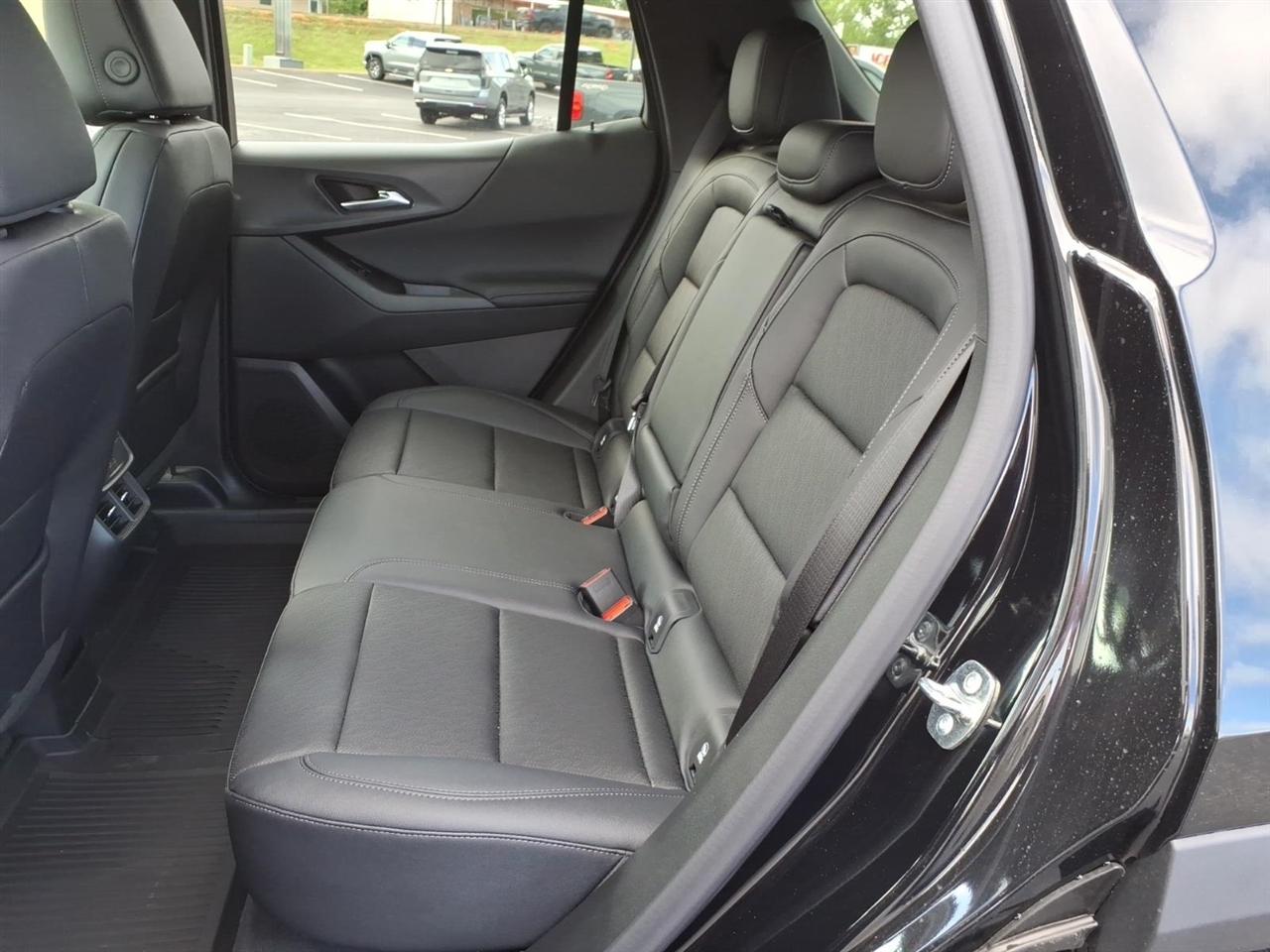 Chevrolet Equinox FWD 4dr LT w/1LT 2026